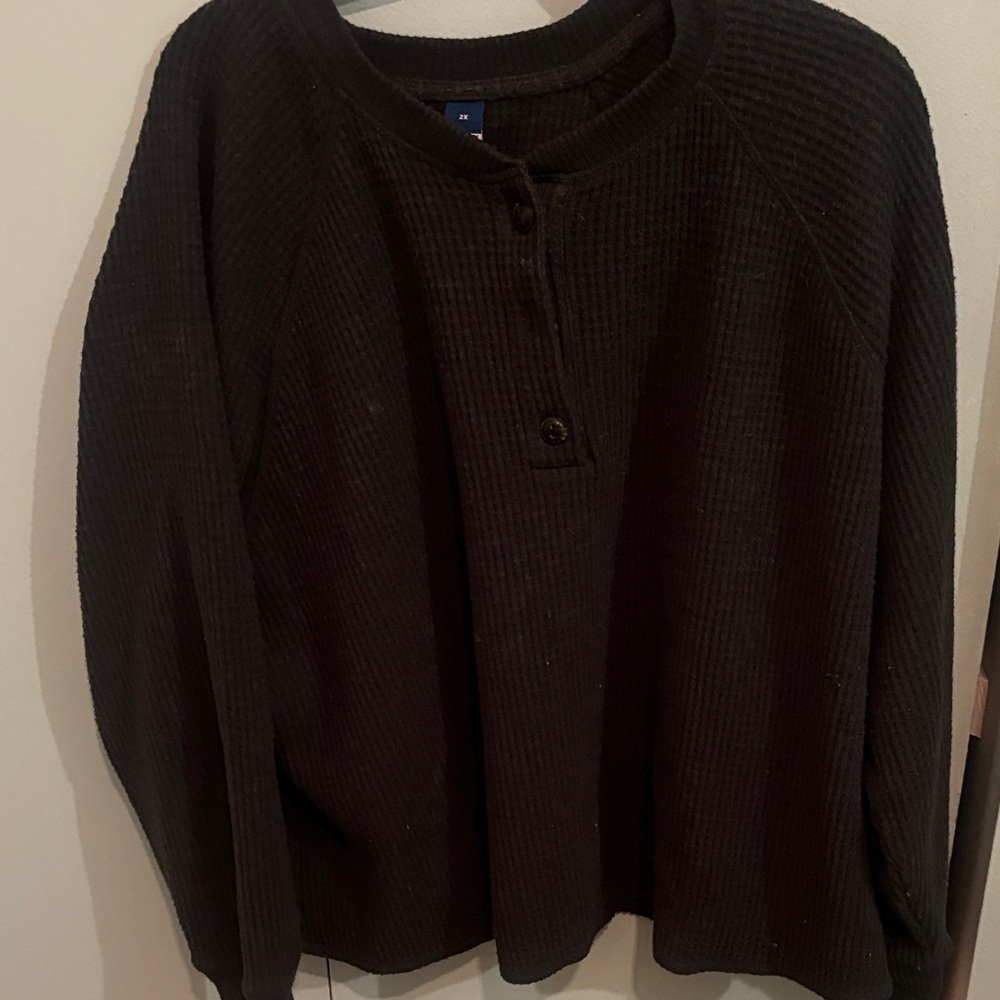Dark green waffle knit shirt